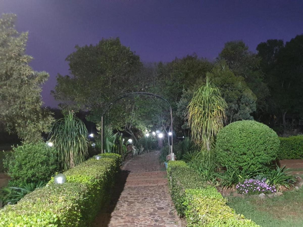 Koi Inn Hartbeespoort Exteriér fotografie