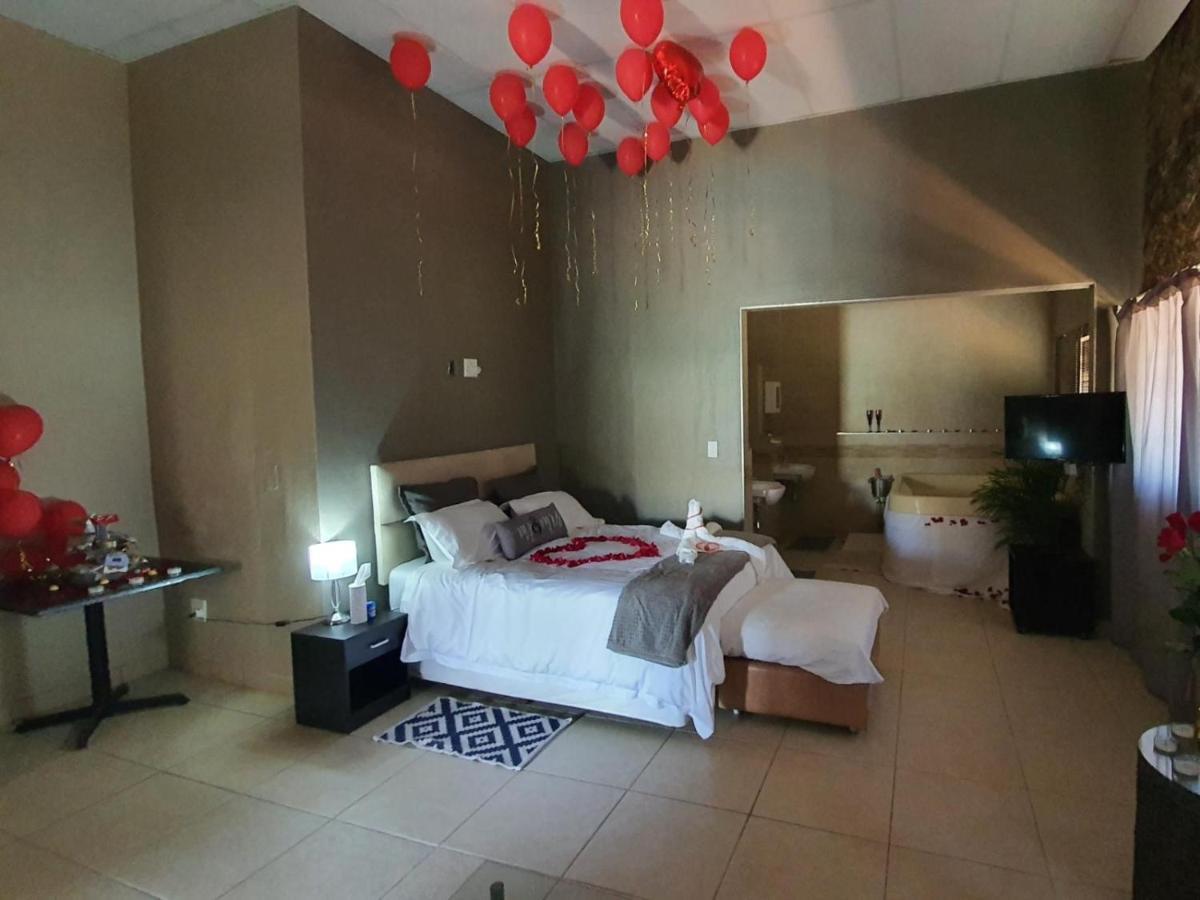 Koi Inn Hartbeespoort Exteriér fotografie