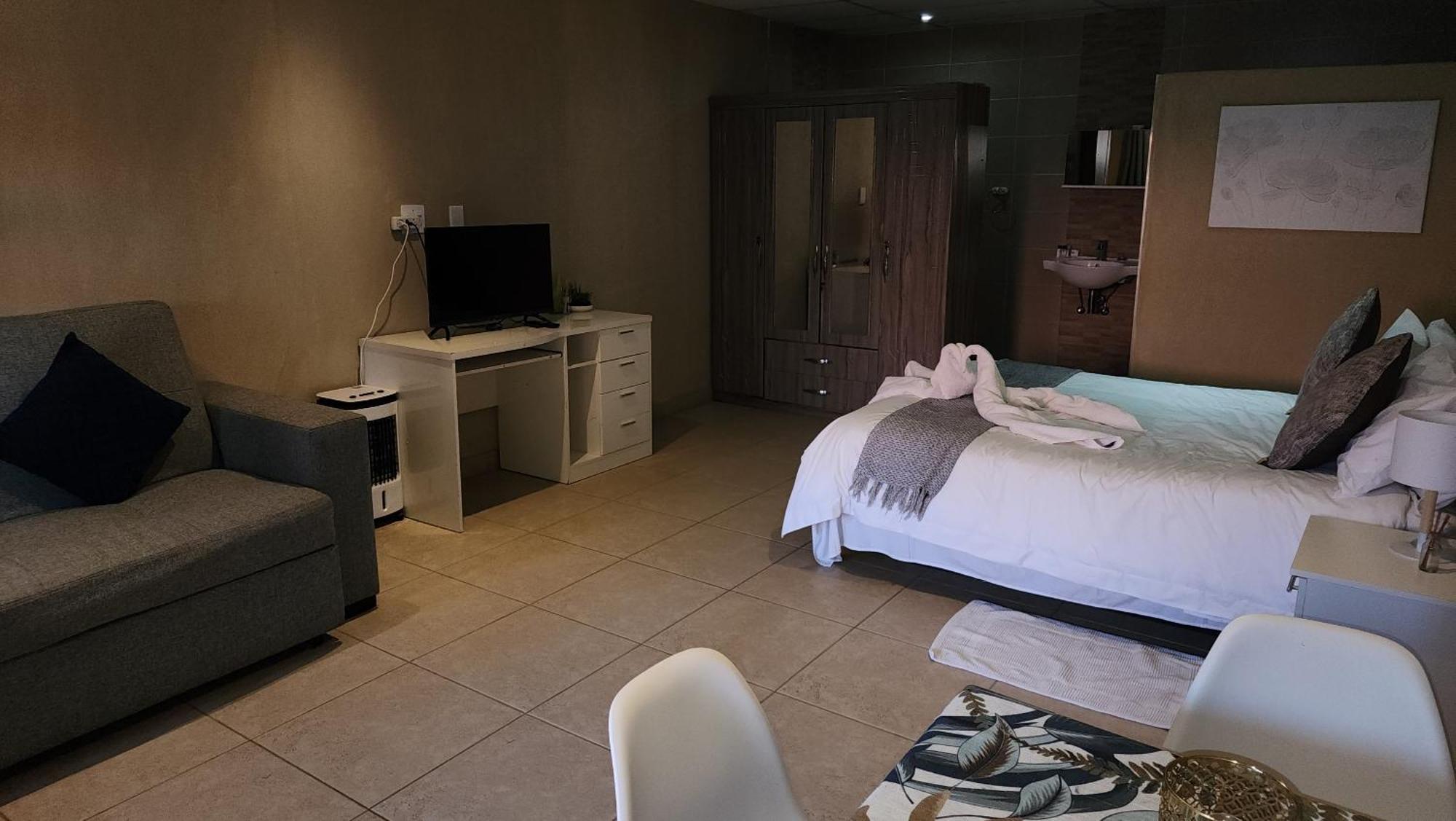 Koi Inn Hartbeespoort Exteriér fotografie