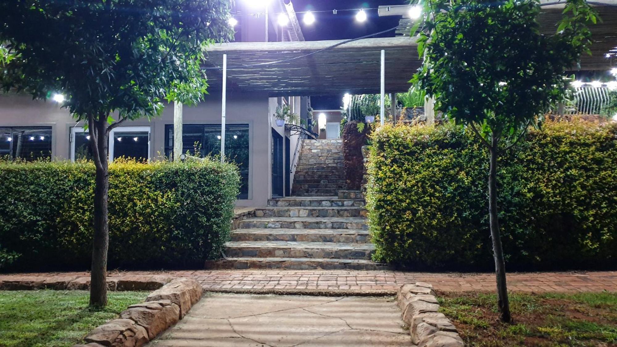 Koi Inn Hartbeespoort Exteriér fotografie